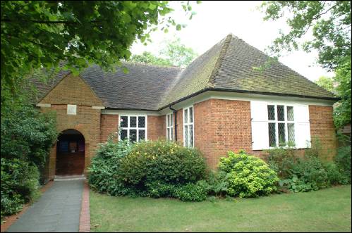 Quaker Meeting House N Sq